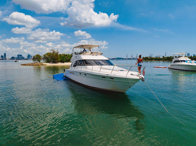 65FT Flybridge Sea Ray Yacht – “Distraction II” — photo