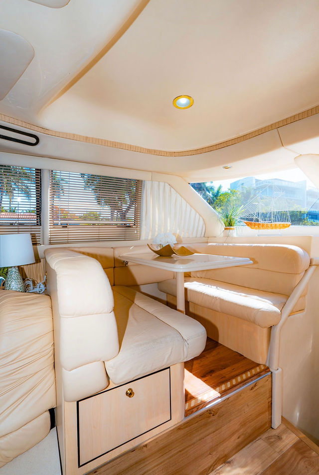 65FT Flybridge Sea Ray Yacht – “Distraction II” — photo