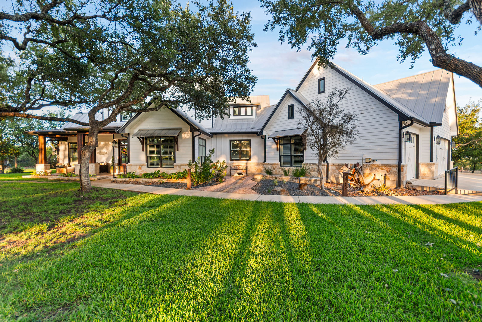 Boerne Texas Hill Country home exterior at 292 Fossil Ridge