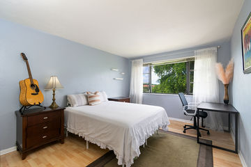 020_GuestBedroom2.jpg