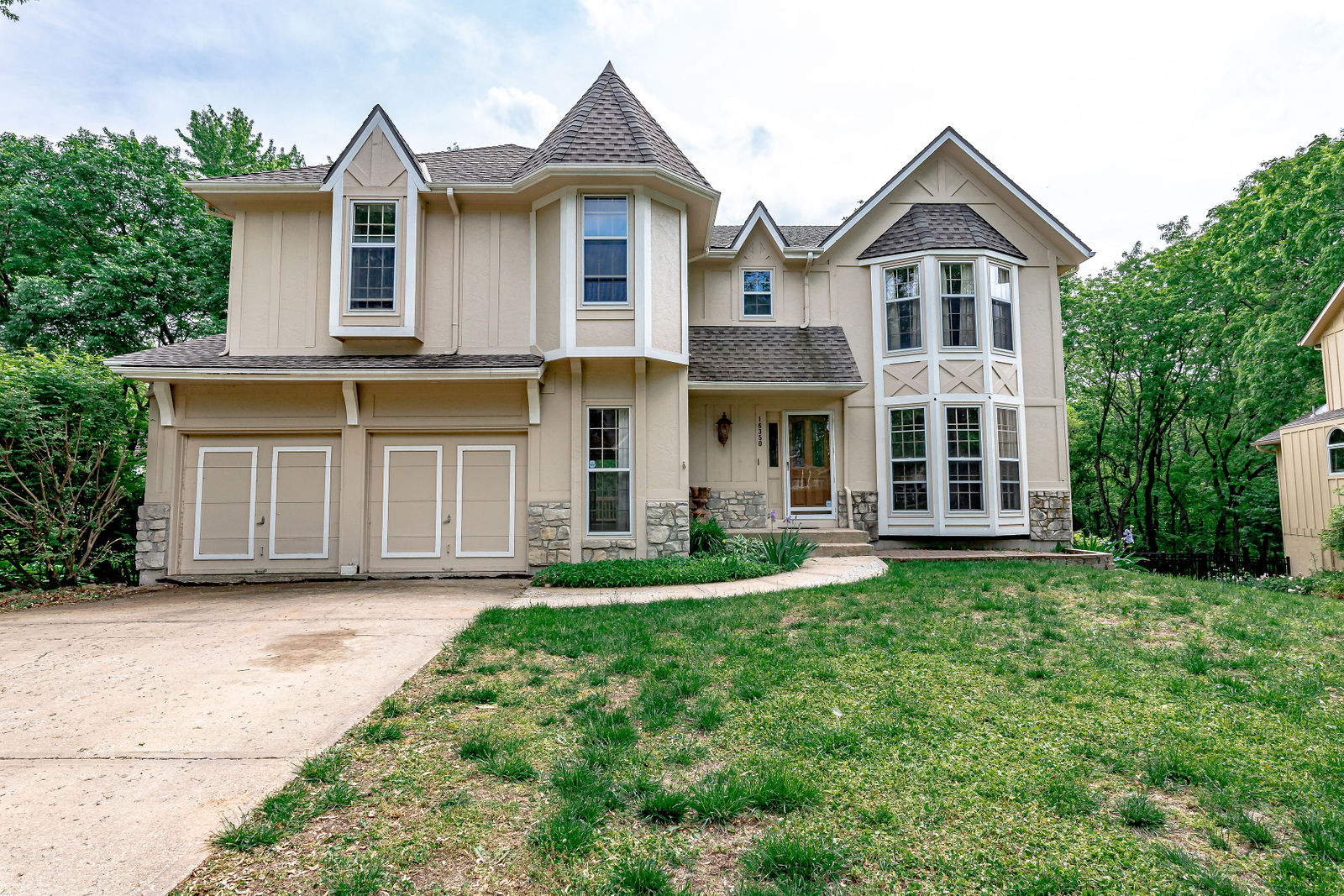 16350 West Briarwood Court by KC Home Photography