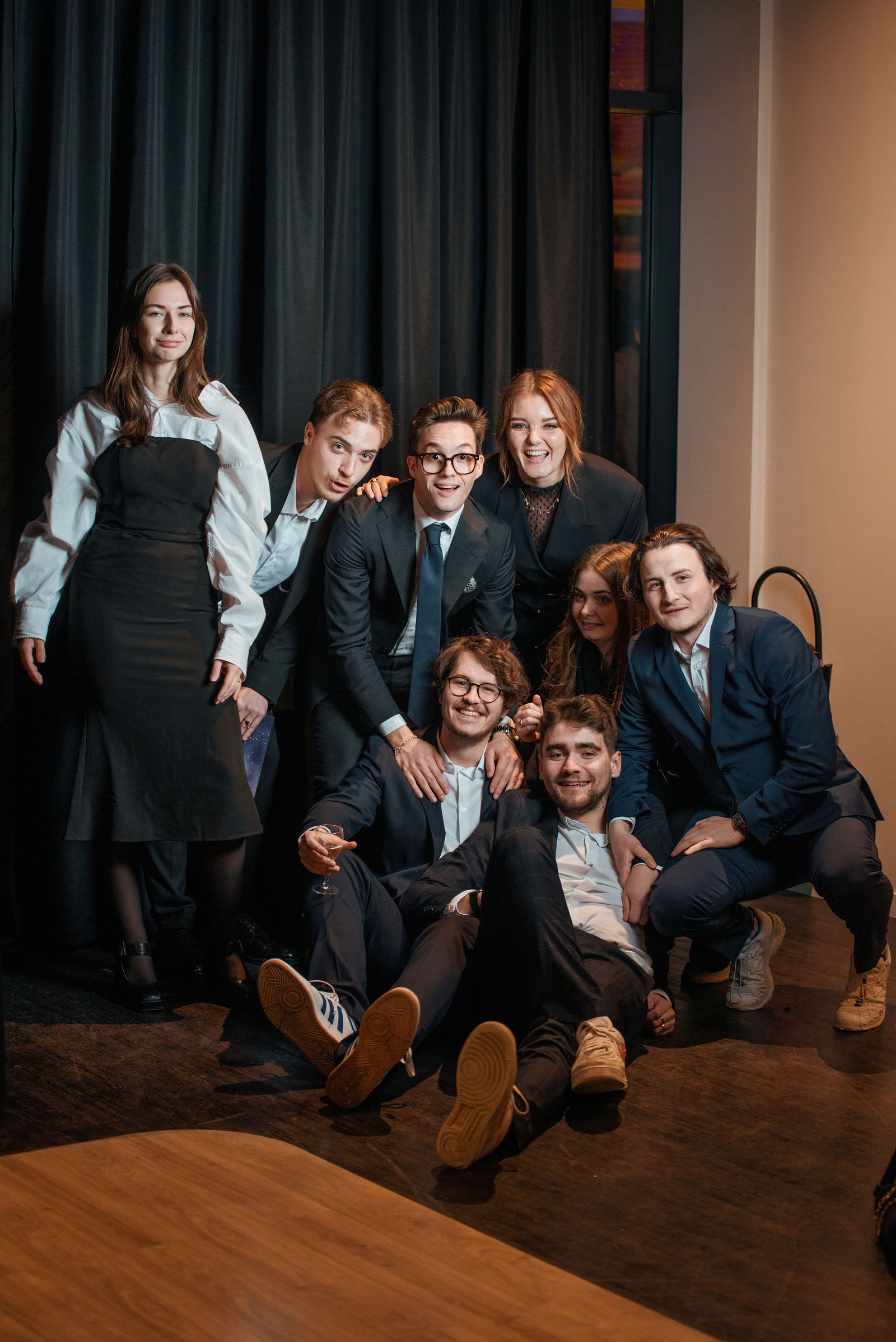 Studio déporté Lyon - Étudiants ISCOM photobooth événement diplômes corporate