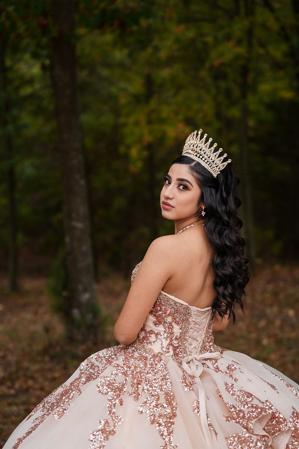 Final timeless portrait of Nicole on her quinceañera day