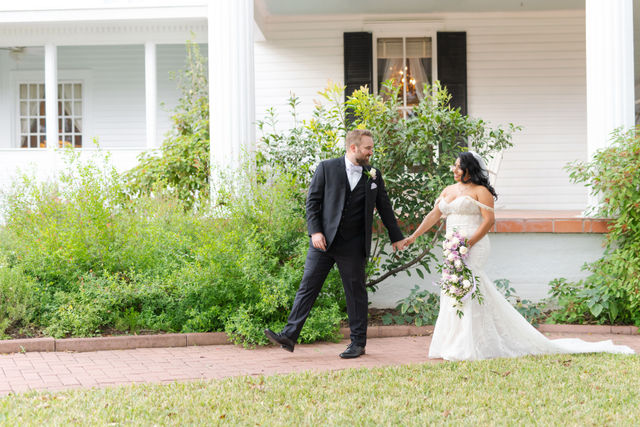 Yesenia + Kurt — UnityREEL photography at The Winfield Inn