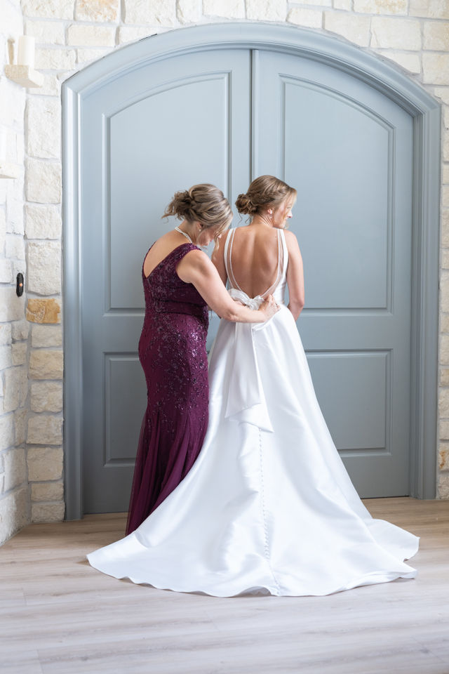 Kari + Cameron Wedding — UnityREEL photography connected with Briscoe Manor