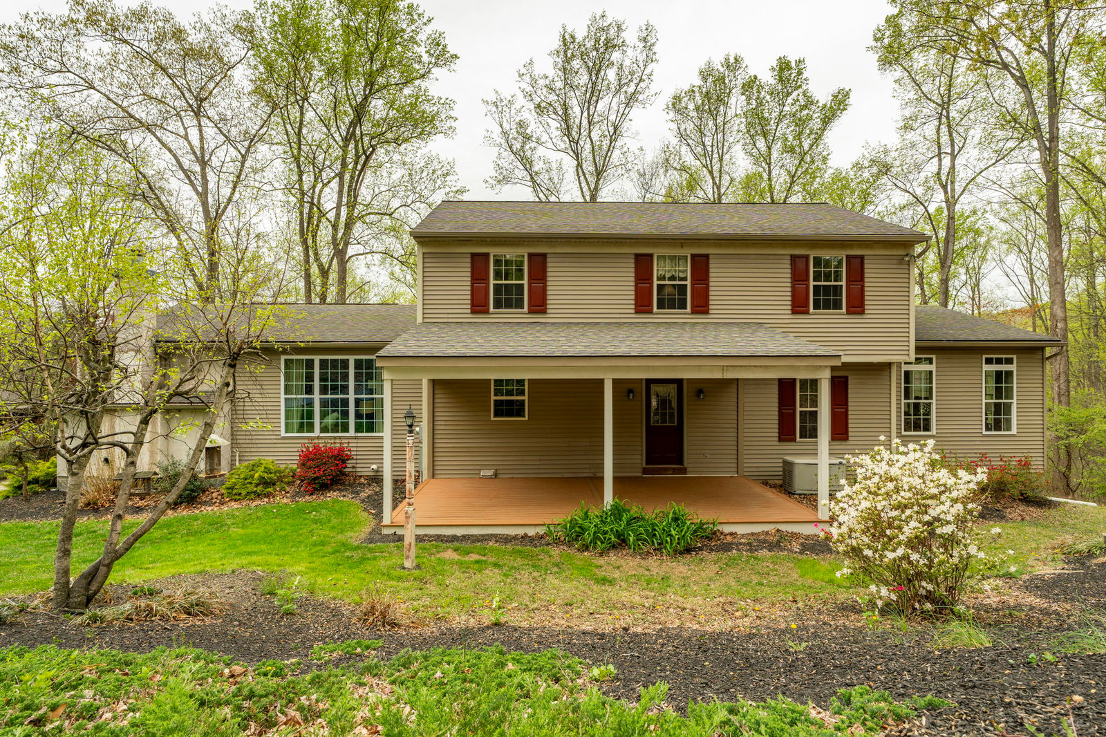 21 Martic Forge Loop, Pequea by Kline, Kreider & Good Auctioneers