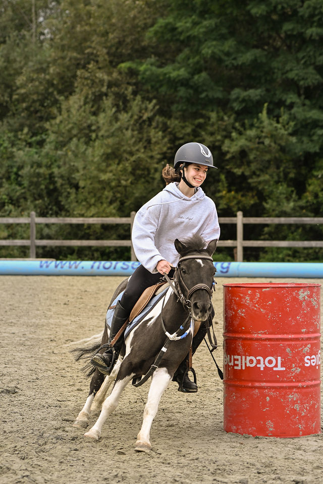 Barrelrace op de opendeurdag, foto 110