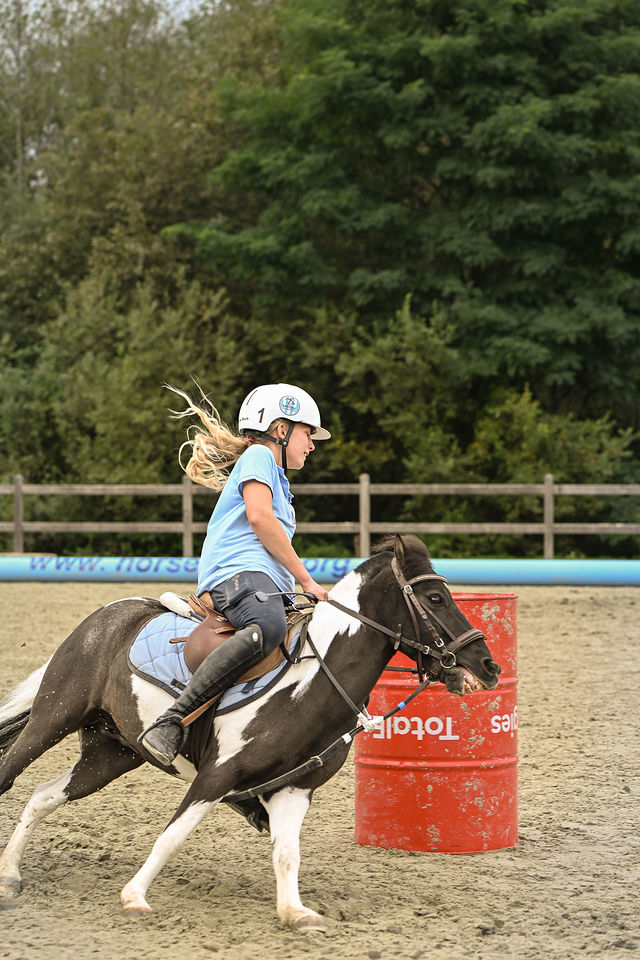 Barrelrace op de opendeurdag, foto 119