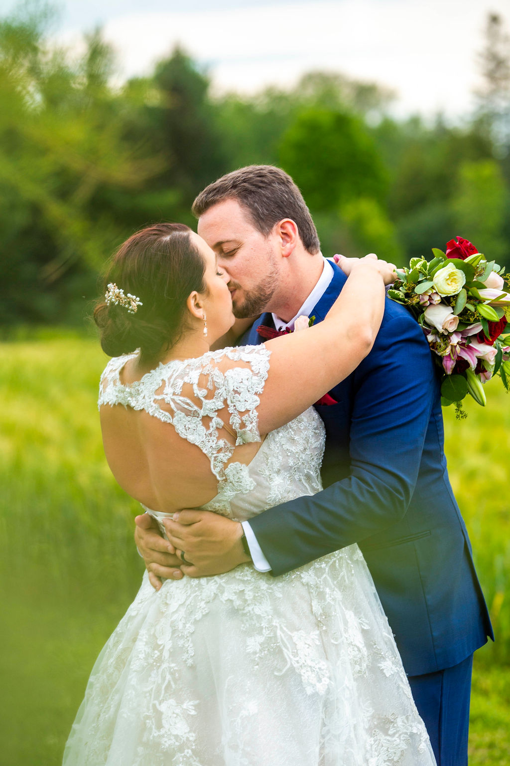 A kiss in the garden