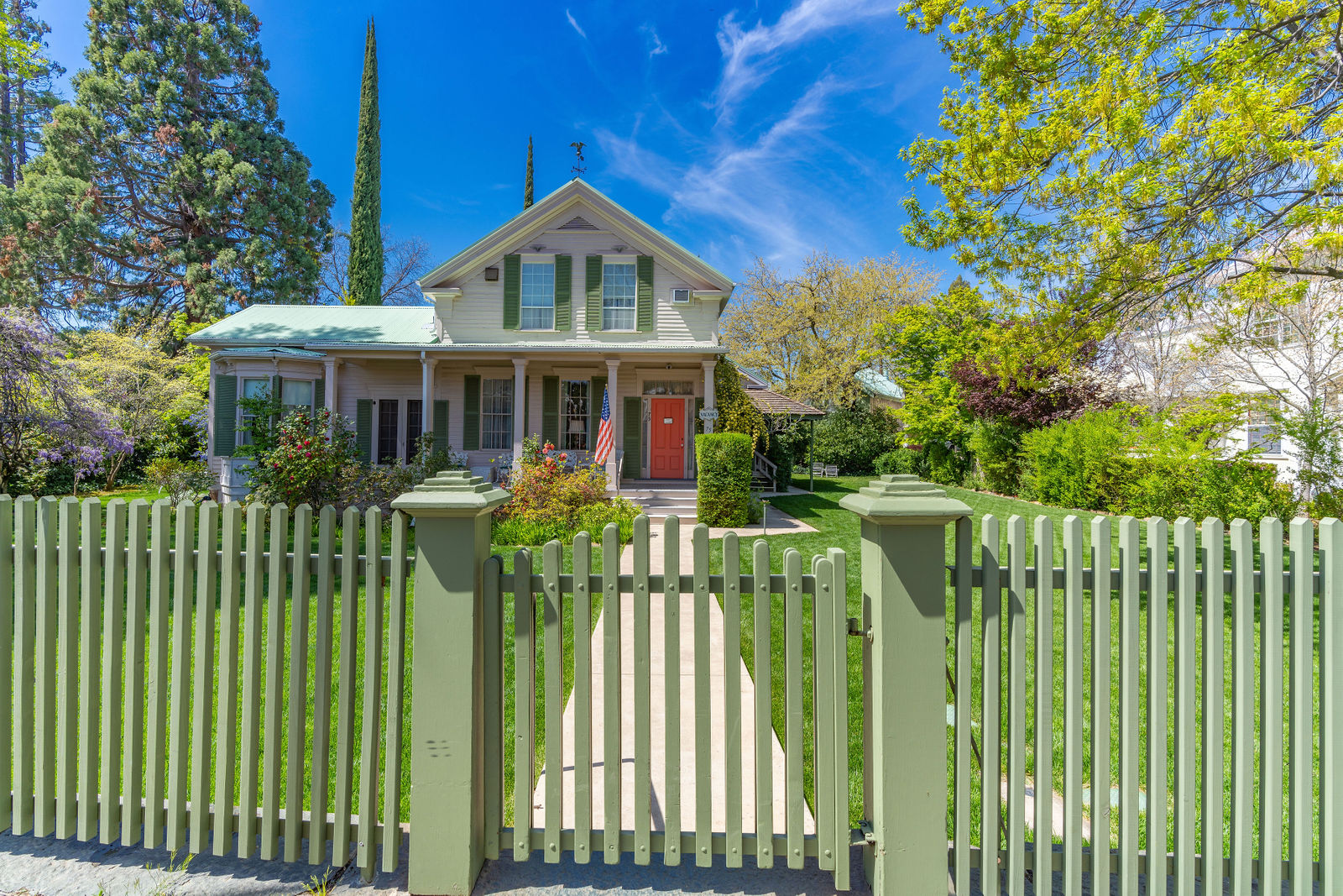 Sutter Creek Inn by Amador Photo