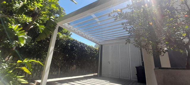 Glass & aluminium louvres — Glass louvres (33)