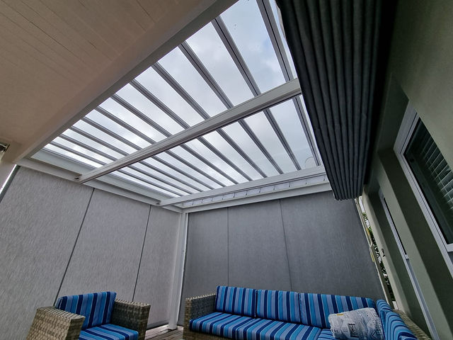Glass & aluminium louvres — Glass louvres (18)