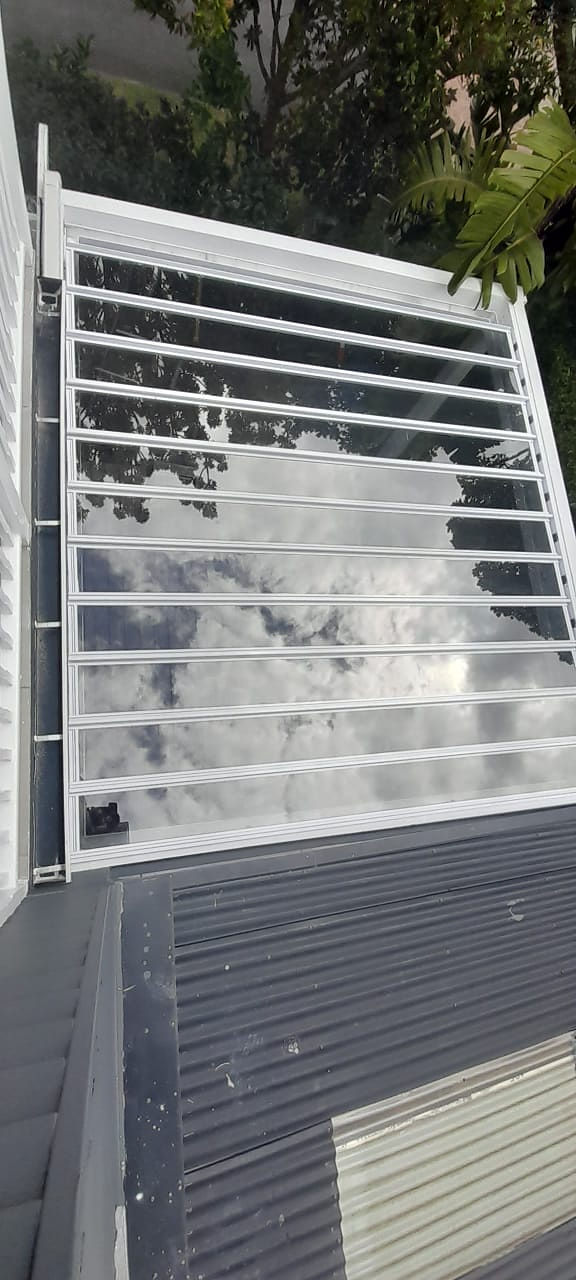 Glass & aluminium louvres — Glass louvres (28)