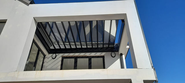 Glass & aluminium louvres — Glass louvres (11)