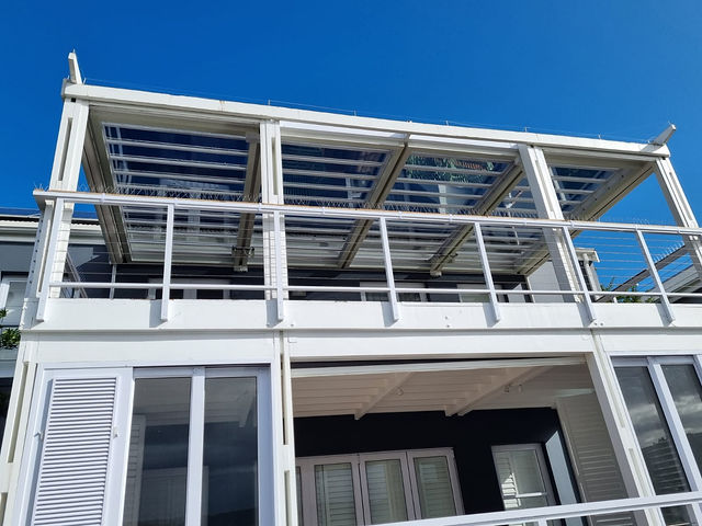 Glass & aluminium louvres — Glass louvres (4)
