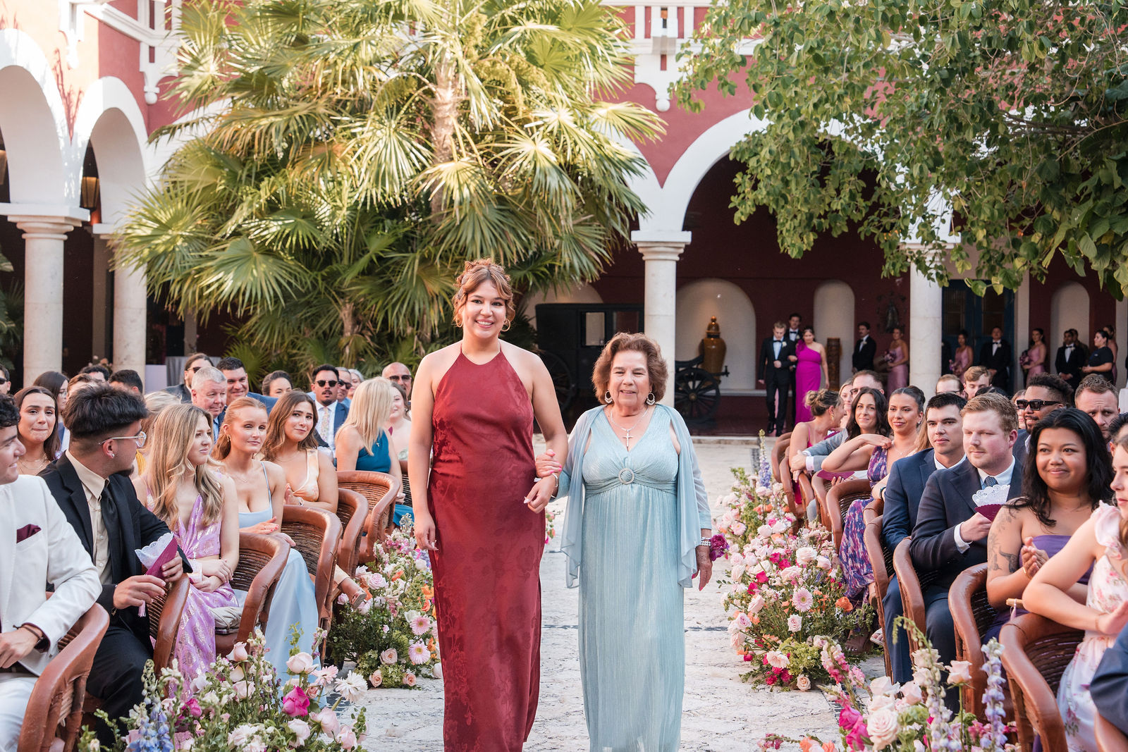 Wedding at Xcaret Park photographed by Arch Wedding Studio