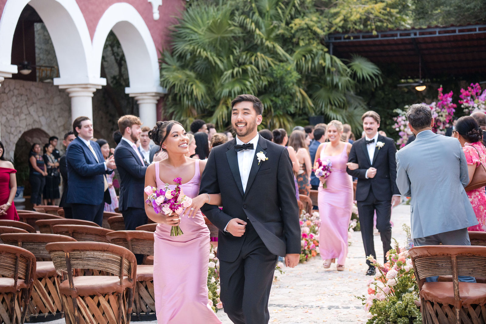 Wedding at Xcaret Park photographed by Arch Wedding Studio