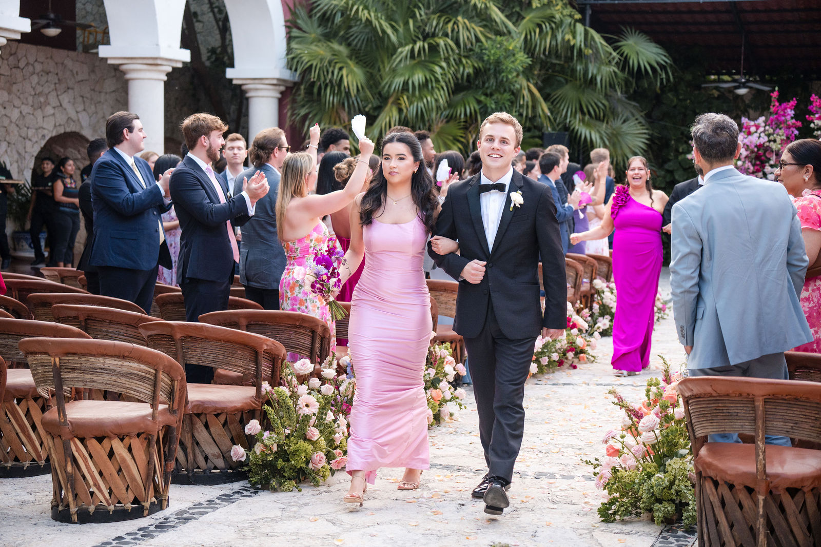 Wedding at Xcaret Park photographed by Arch Wedding Studio