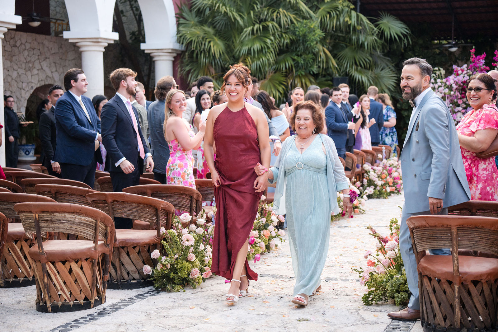 Wedding at Xcaret Park photographed by Arch Wedding Studio