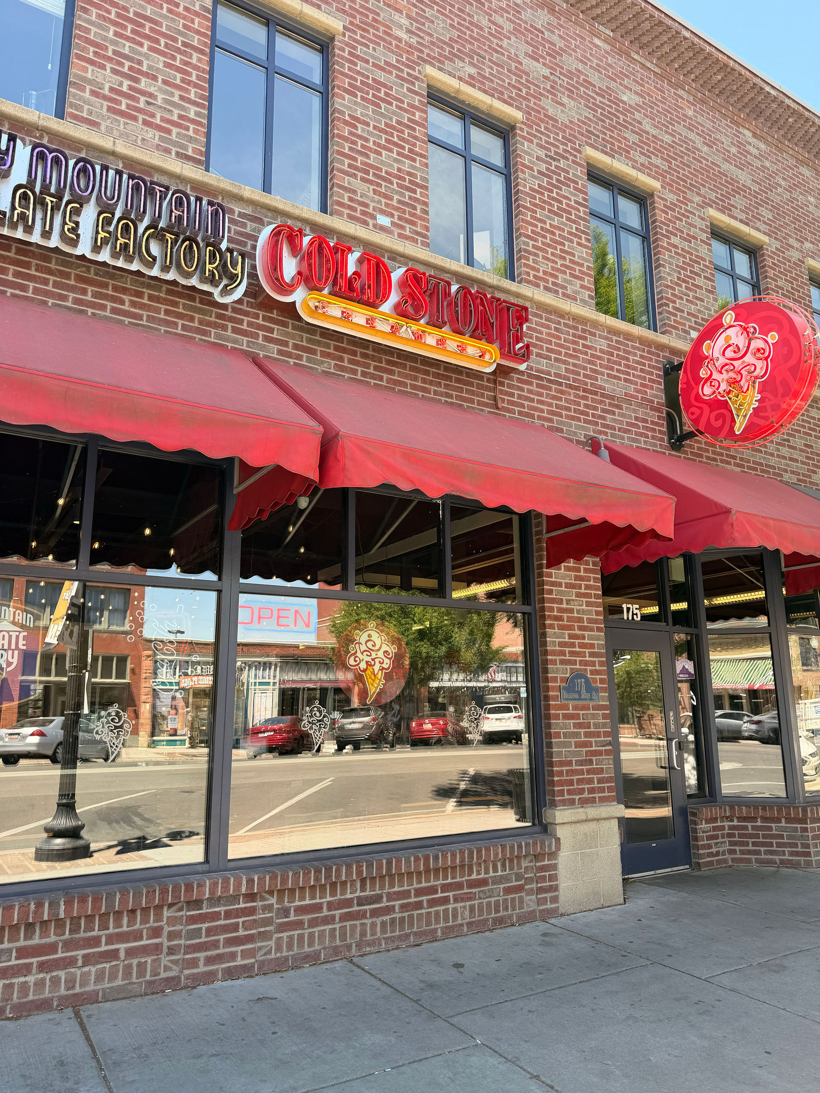 Cold Stone Creamery on Historic 25th Street