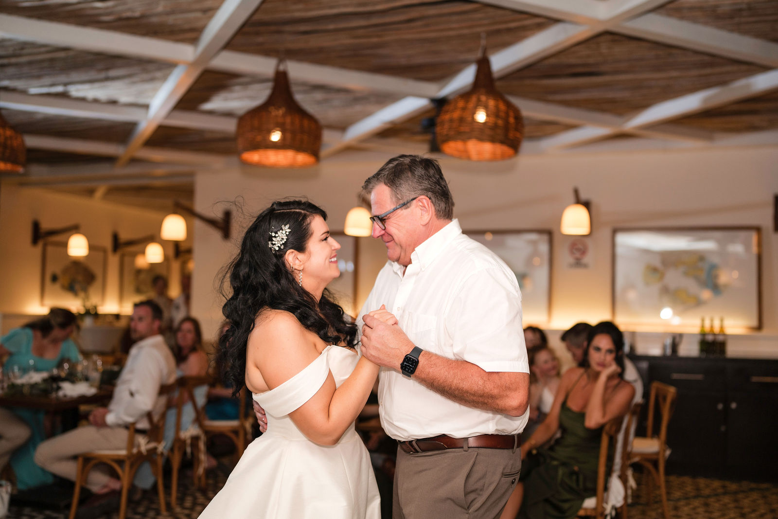 Wedding at Ocean Riviera Paradise photographed by Arch Wedding Studio