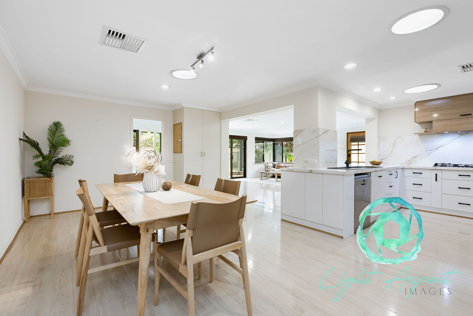 Willetton by Light Aspect Images