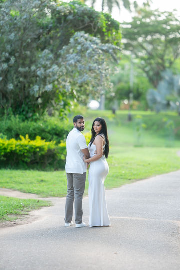 Couple portrait from the Botanical Gardens by Karimah Clinton Media