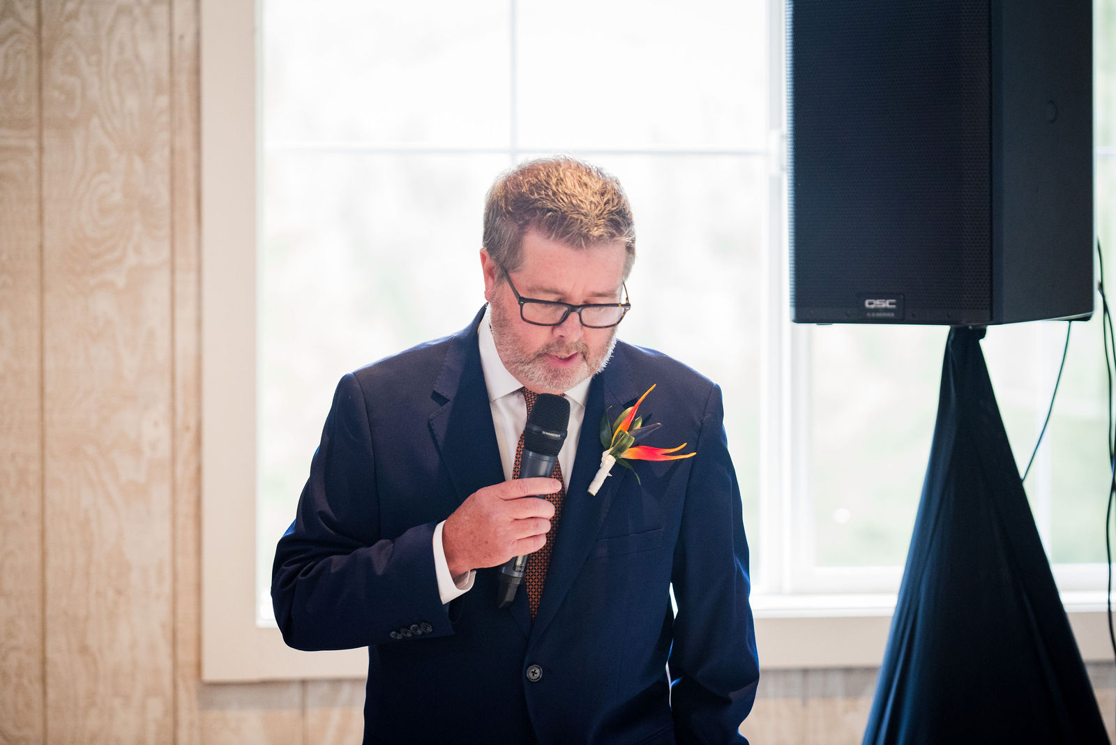Father of the bride giving a toast at a Morrison Colorado wedding