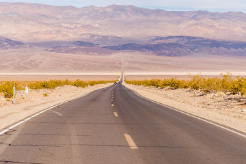 034LeavingDeathValley.jpg